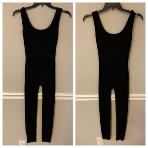 Black ribbed sleeveless jumpsuit unitard. S